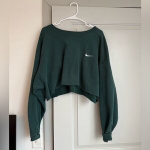 Nike Vintage Crewneck (Self Cropped)